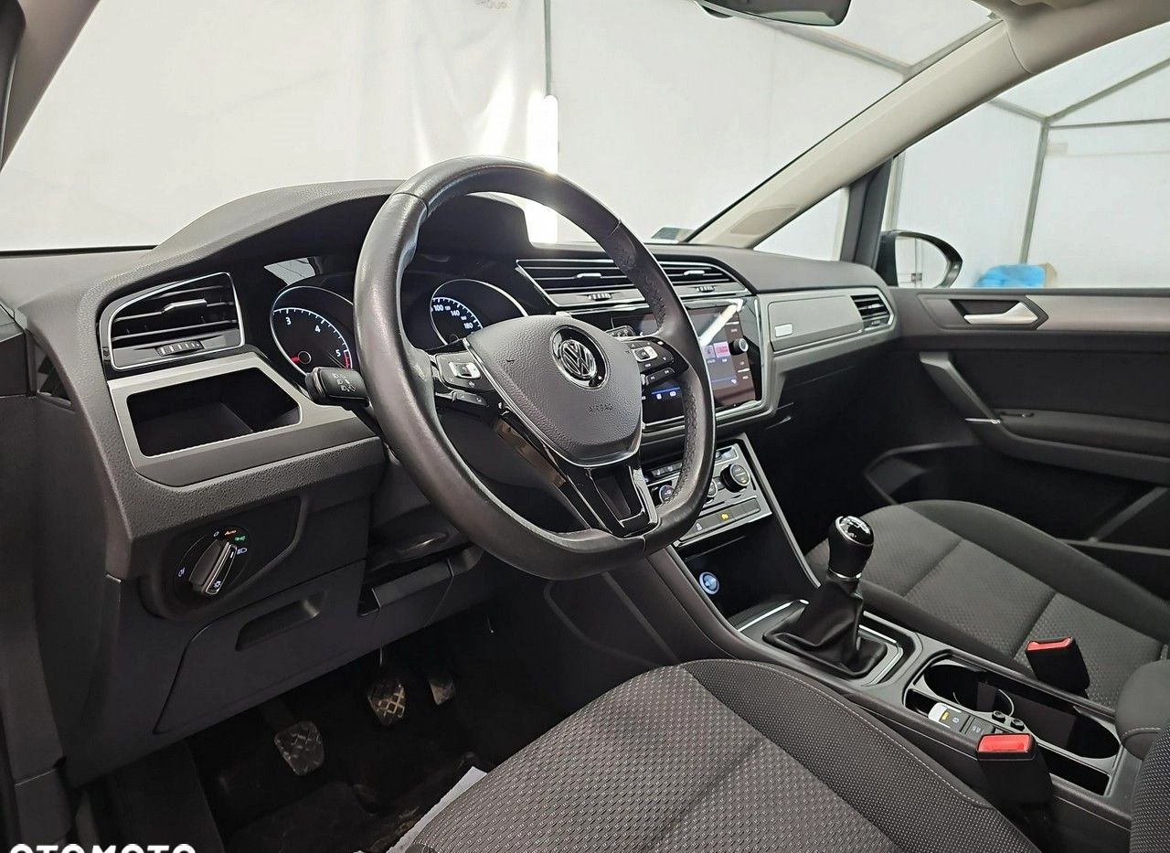 Volkswagen Touran cena 85200 przebieg: 119501, rok produkcji 2019 z Brześć Kujawski małe 562